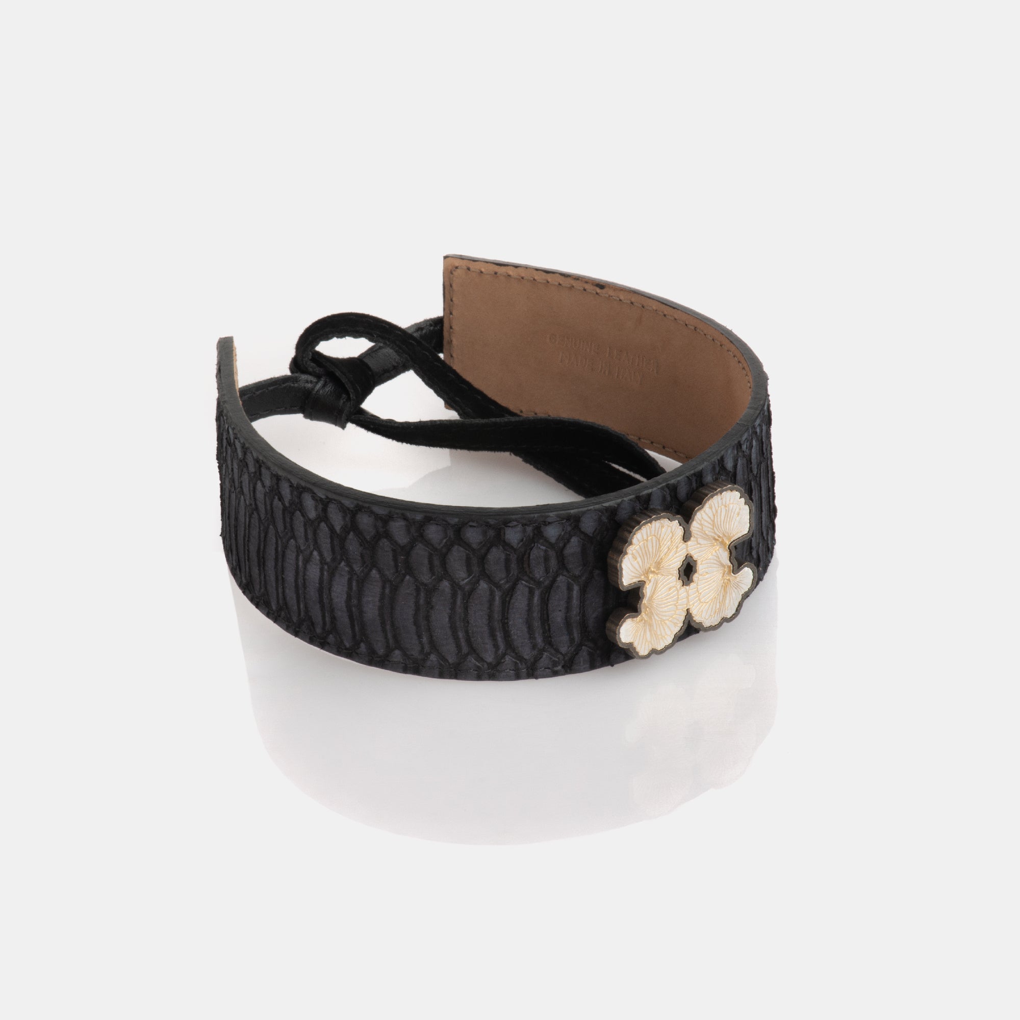 Dea Chocker
