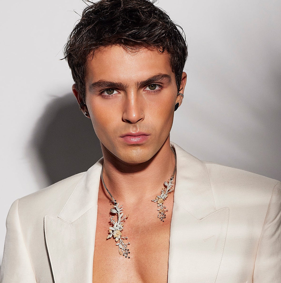 Mi Scorri Dentro Collana