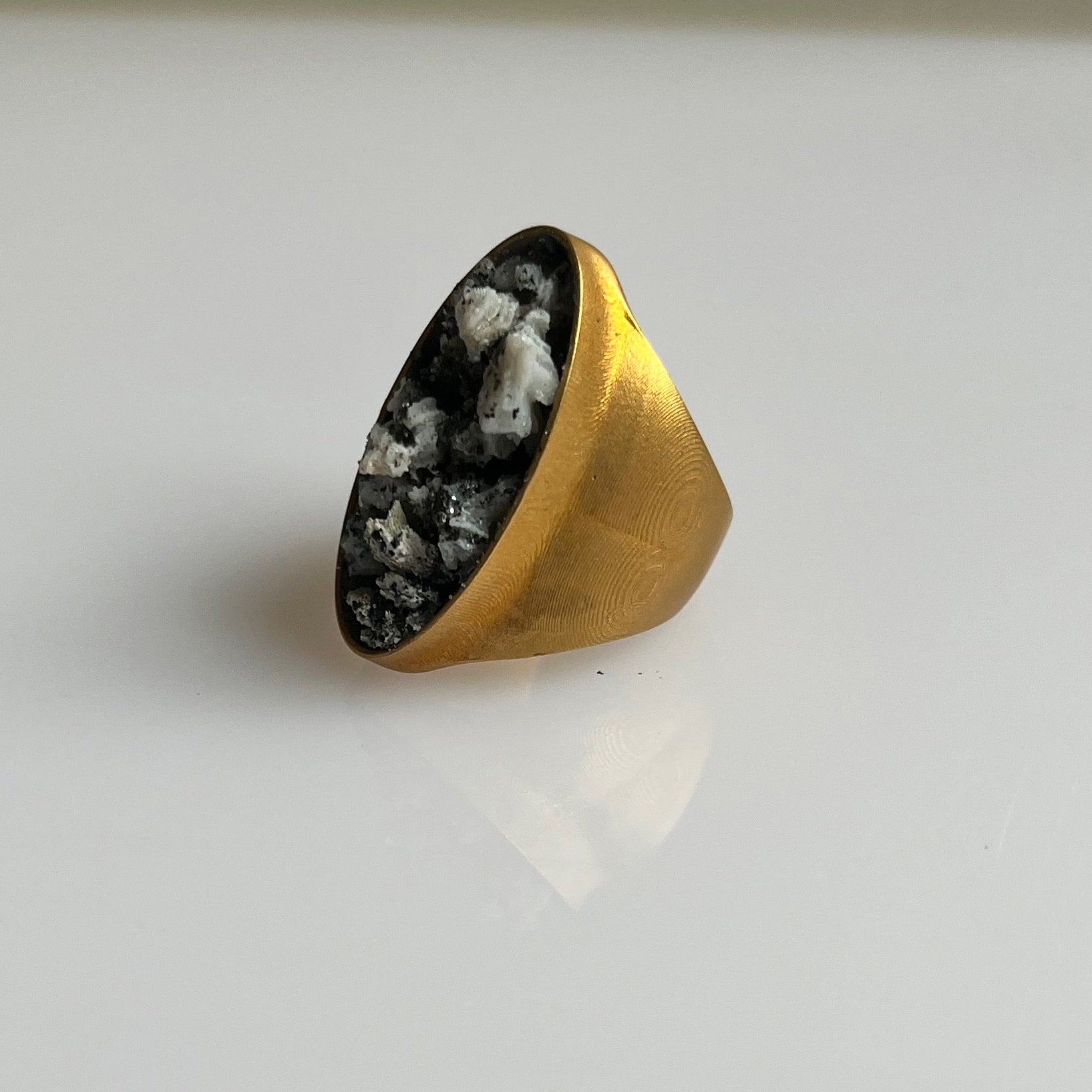 Uranio Anello